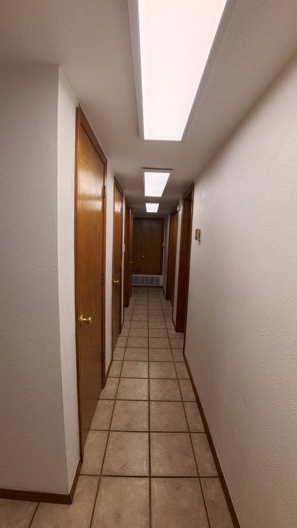 Albuquerque House: 8620 Liberty Dr NE