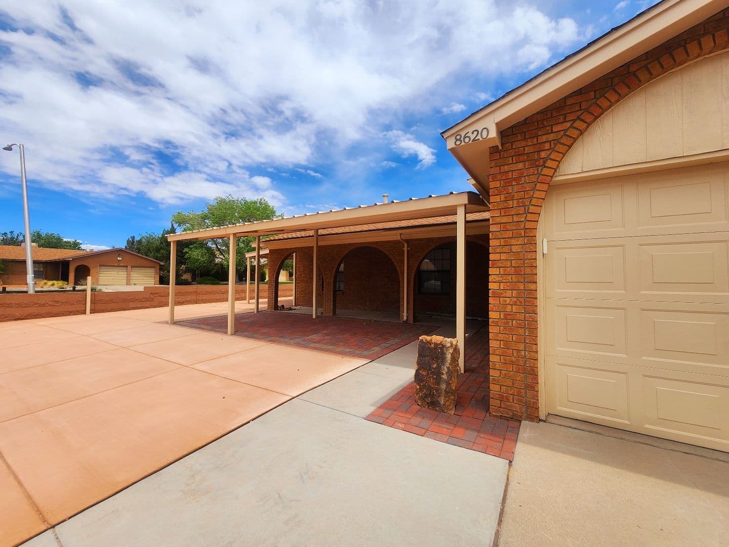 Albuquerque House: 8620 Liberty Dr NE