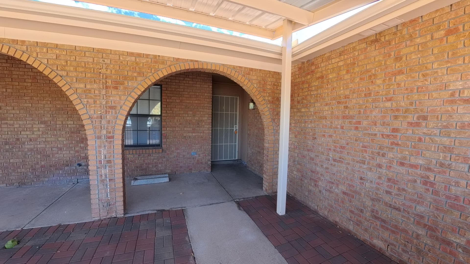 Albuquerque House: 8620 Liberty Dr NE