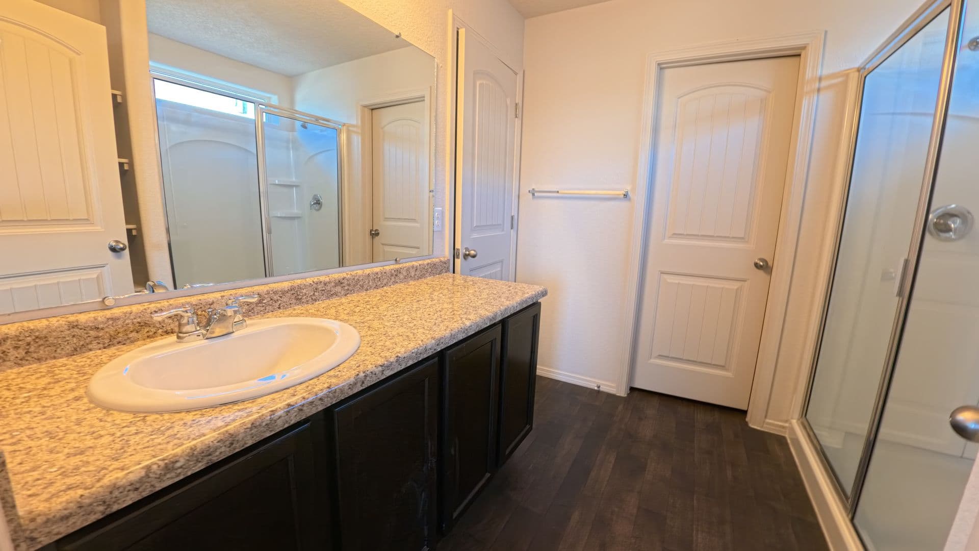 Las Lunas House: 17 Parador Court