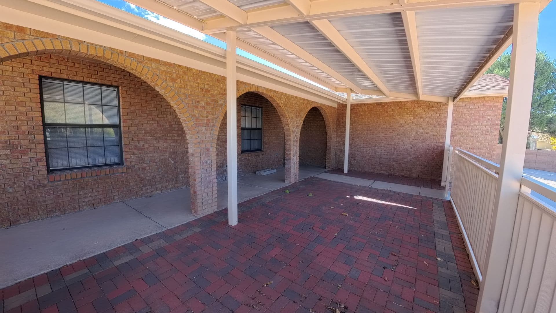 Albuquerque House: 8620 Liberty Dr NE