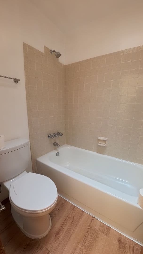 Albuquerque House: 8620 Liberty Dr NE