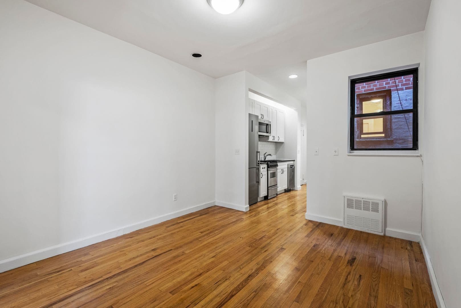 New York City Apartment: 172 East 82nd St
