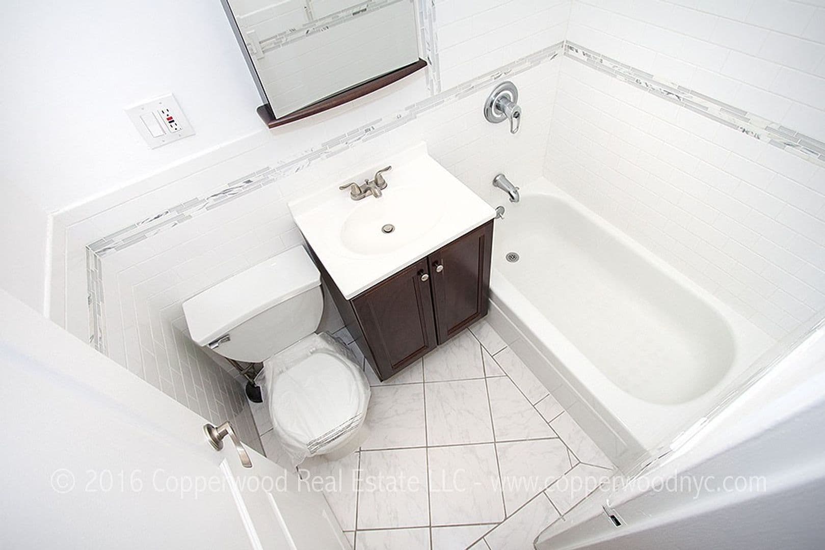 New York City Apartment: 415 East 87th St