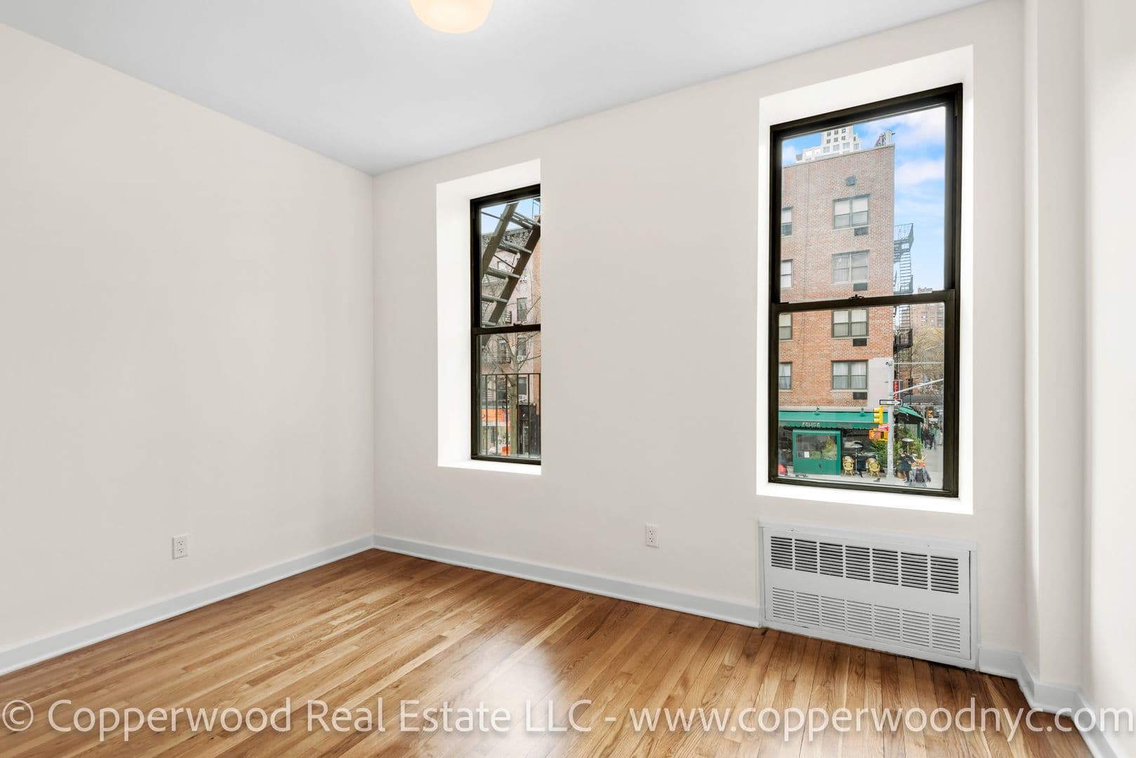 New York City Apartment: 1592 First Avenue