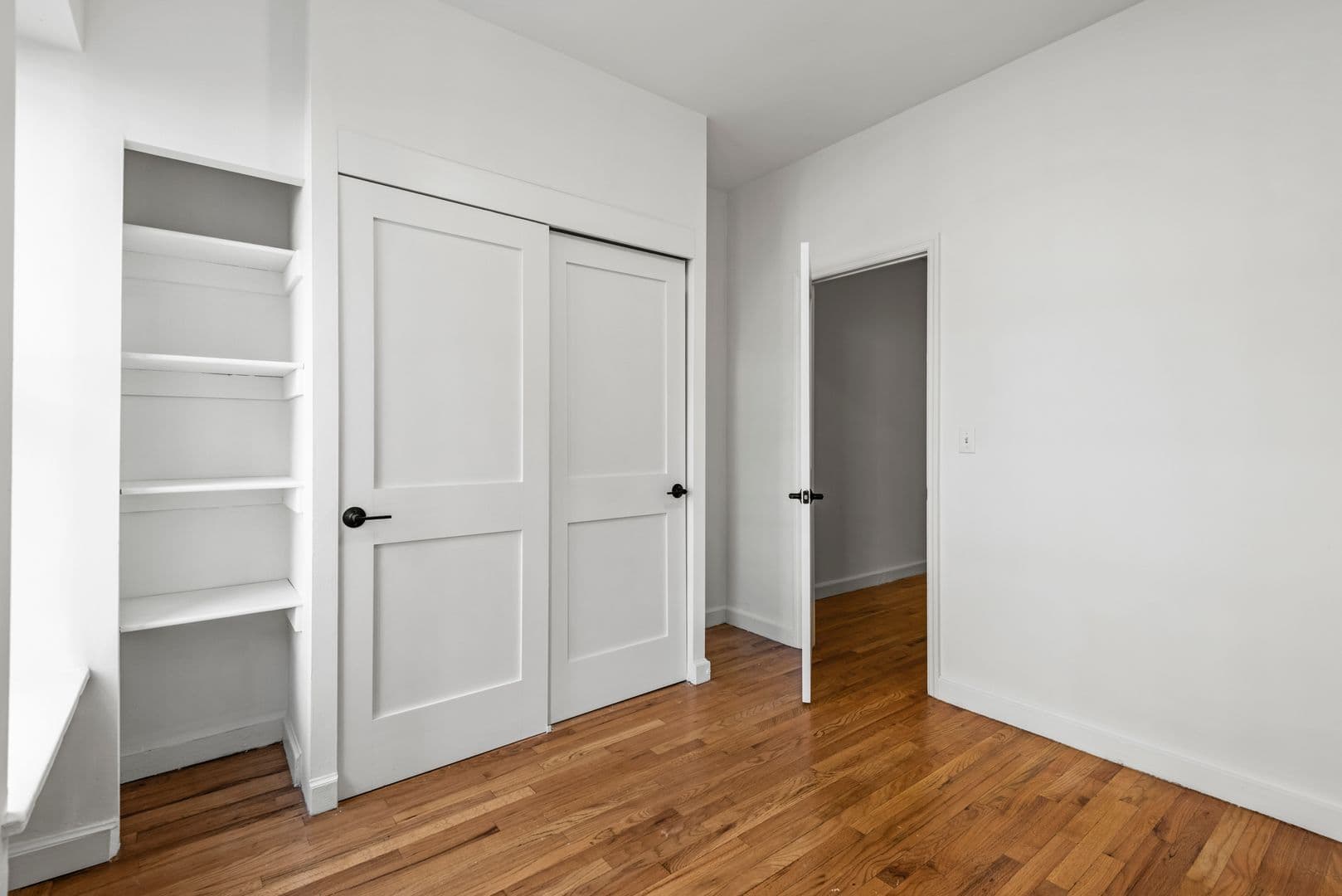 New York City Apartment: 172 East 82nd St