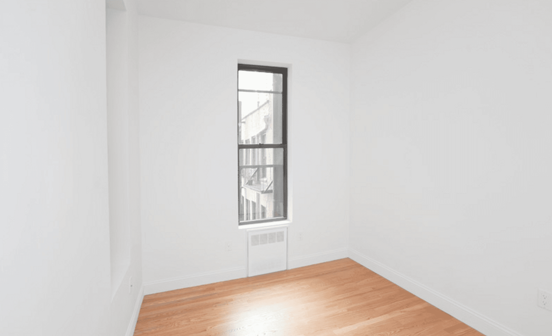 New York City Apartment: 1592 First Avenue
