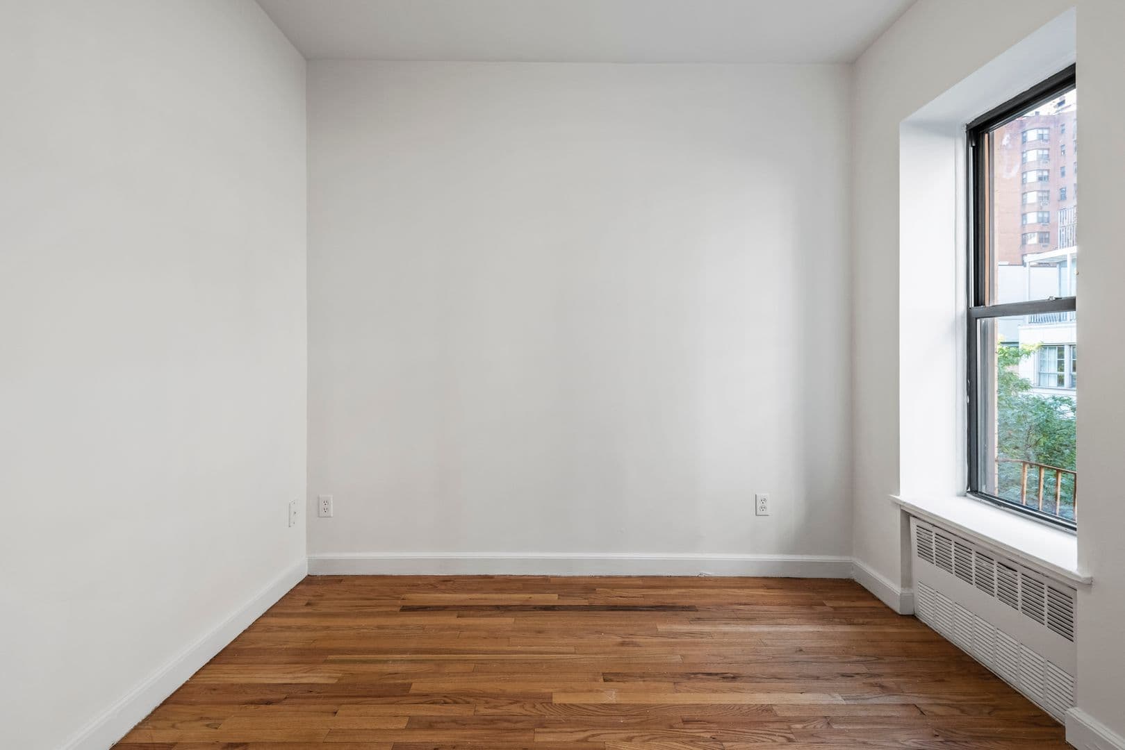 New York City Apartment: 172 East 82nd St