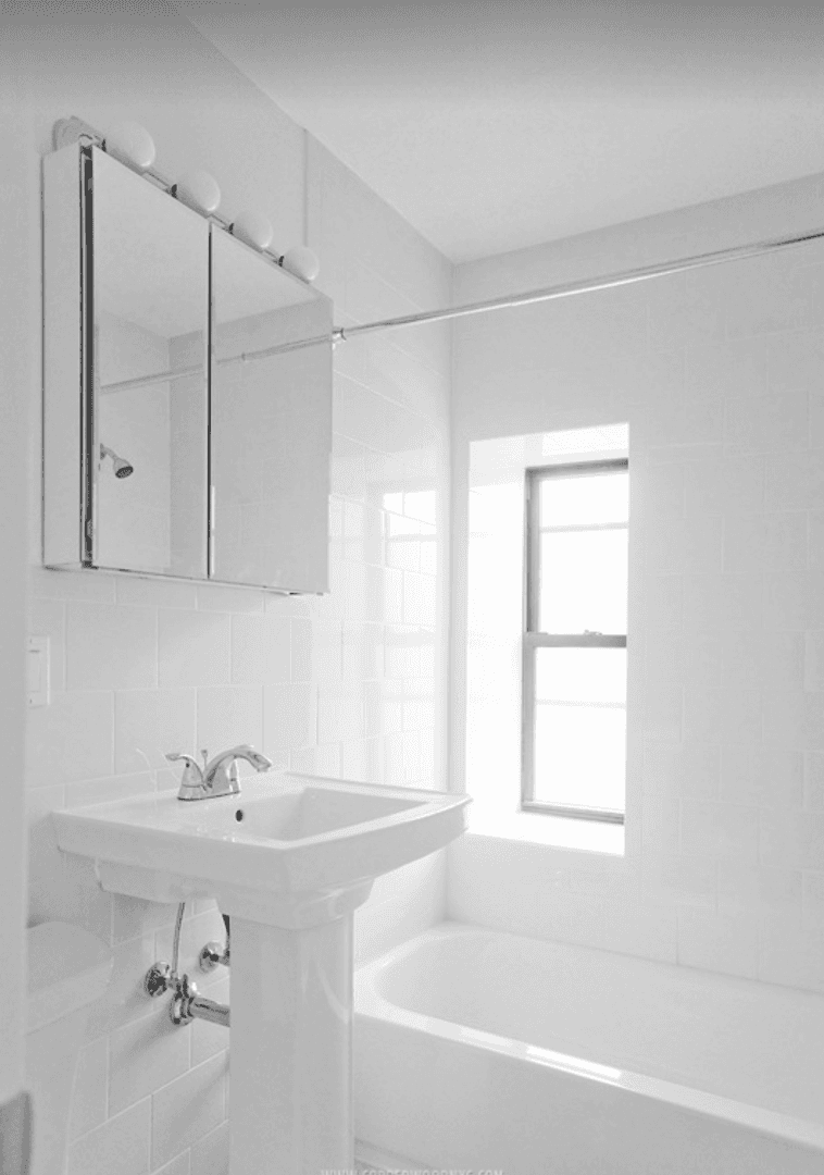 New York City Apartment: 1592 First Avenue