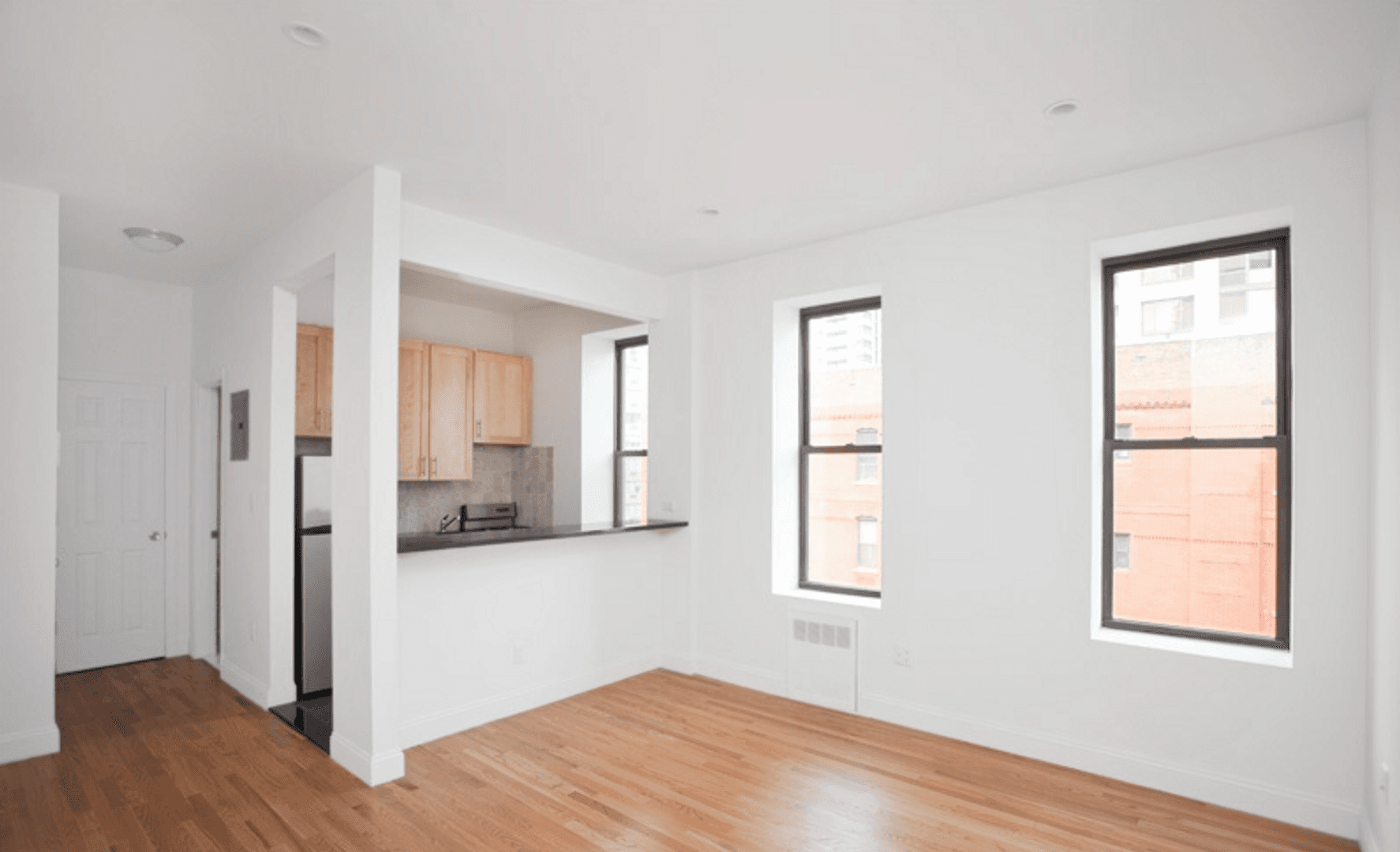 New York City Apartment: 1592 First Avenue