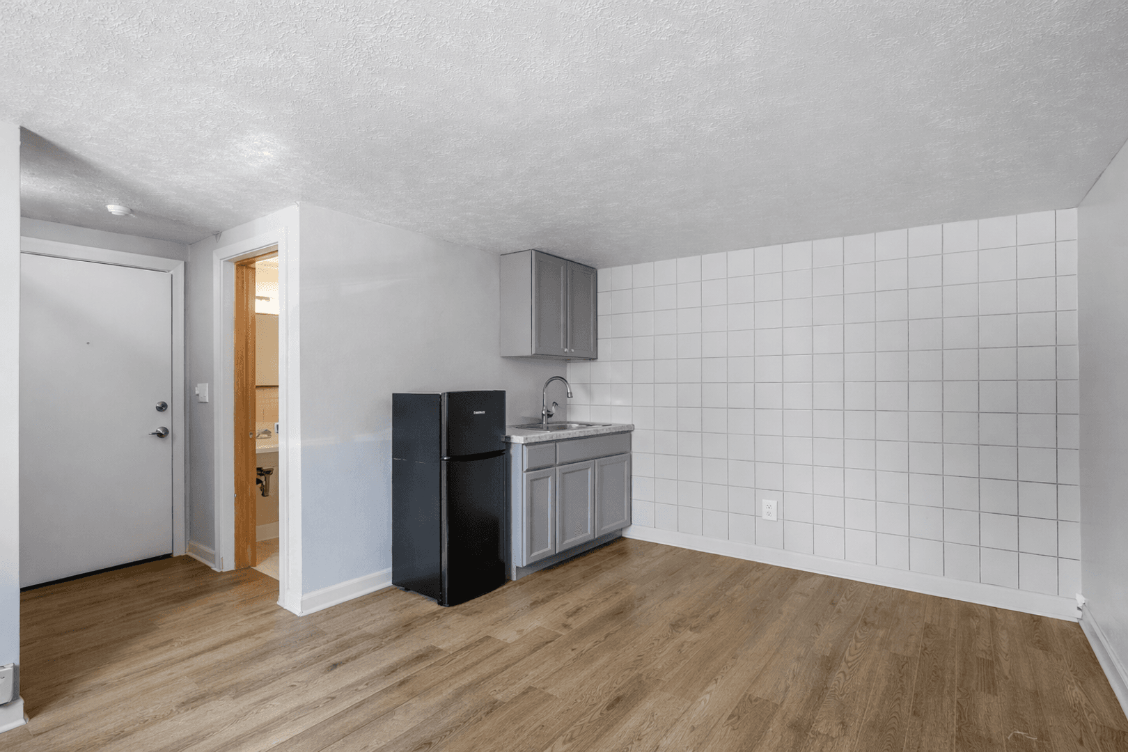 Melbourne Apartment: 5316 Mary Ingles Hwy