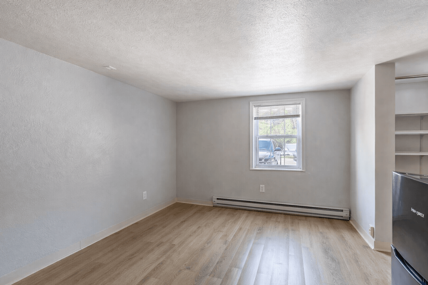 Melbourne Apartment: 5316 Mary Ingles Hwy