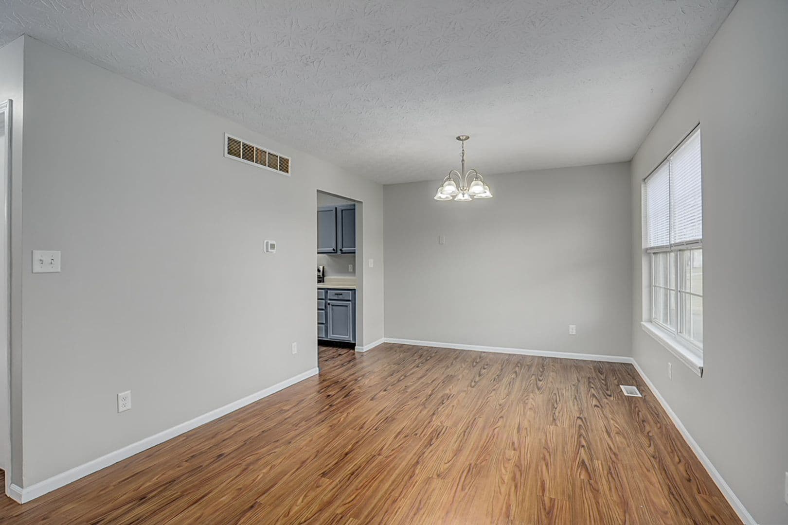 Crittenden Apartment: Harlan Street