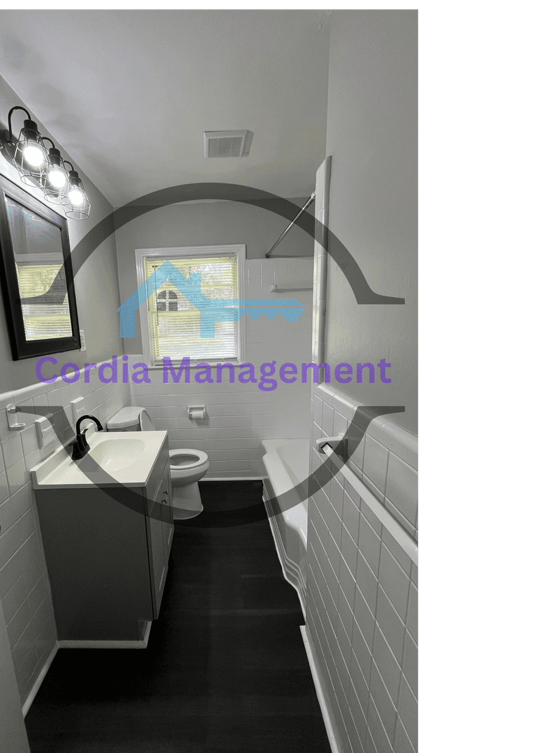Atlanta House: 203 Meador Way