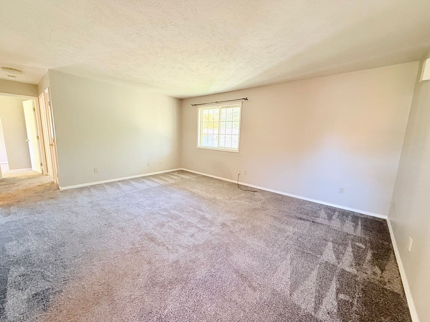 Normal Apartment: 1122 West Ave