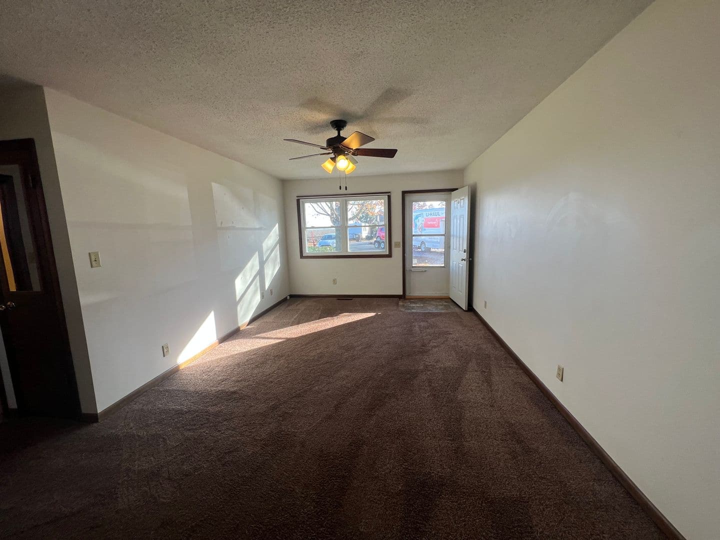 Stonington Apartment: 8 & 9 Wilshire
