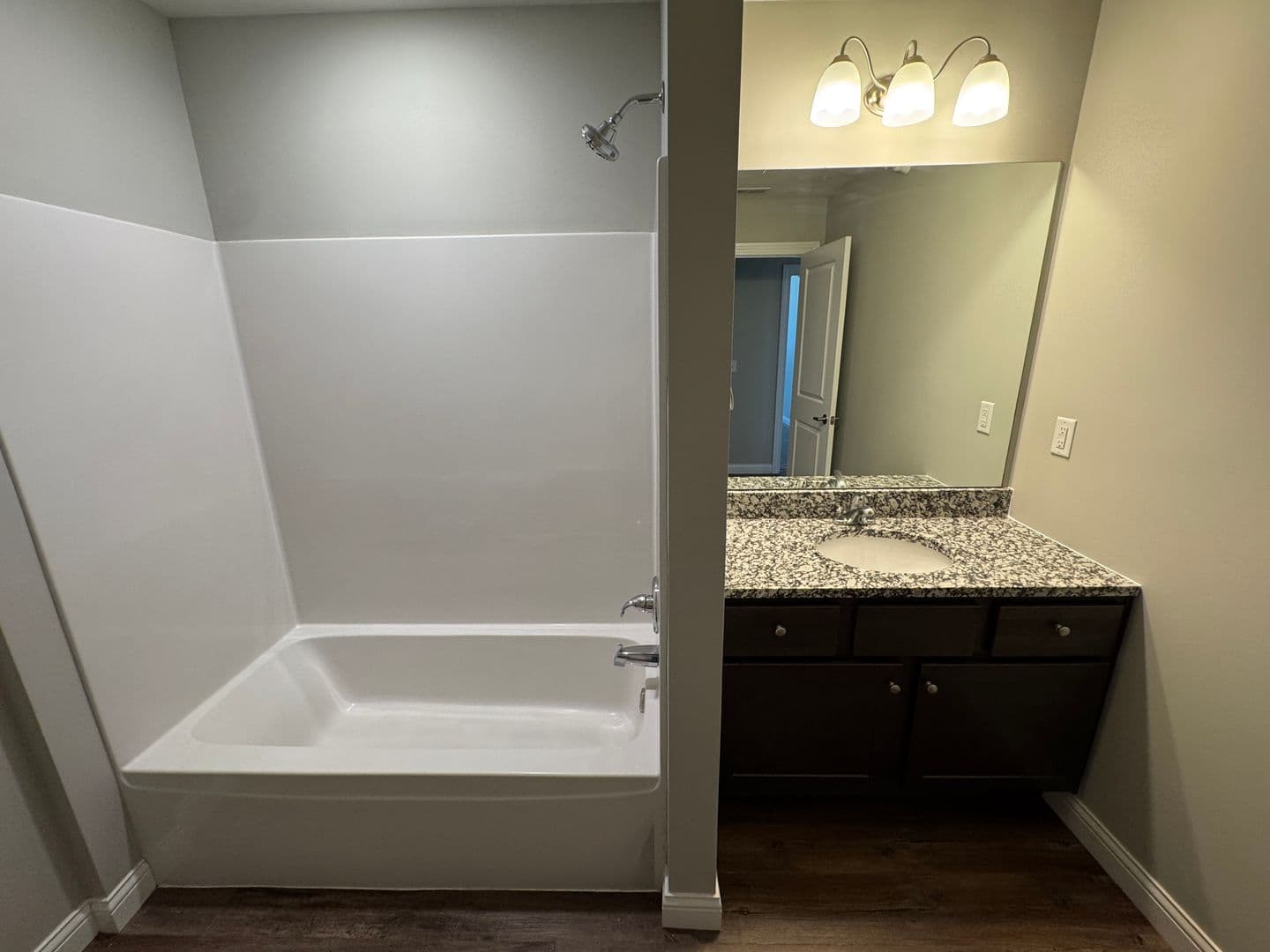 Bloomington Apartment: 1037 Ekstam Drive