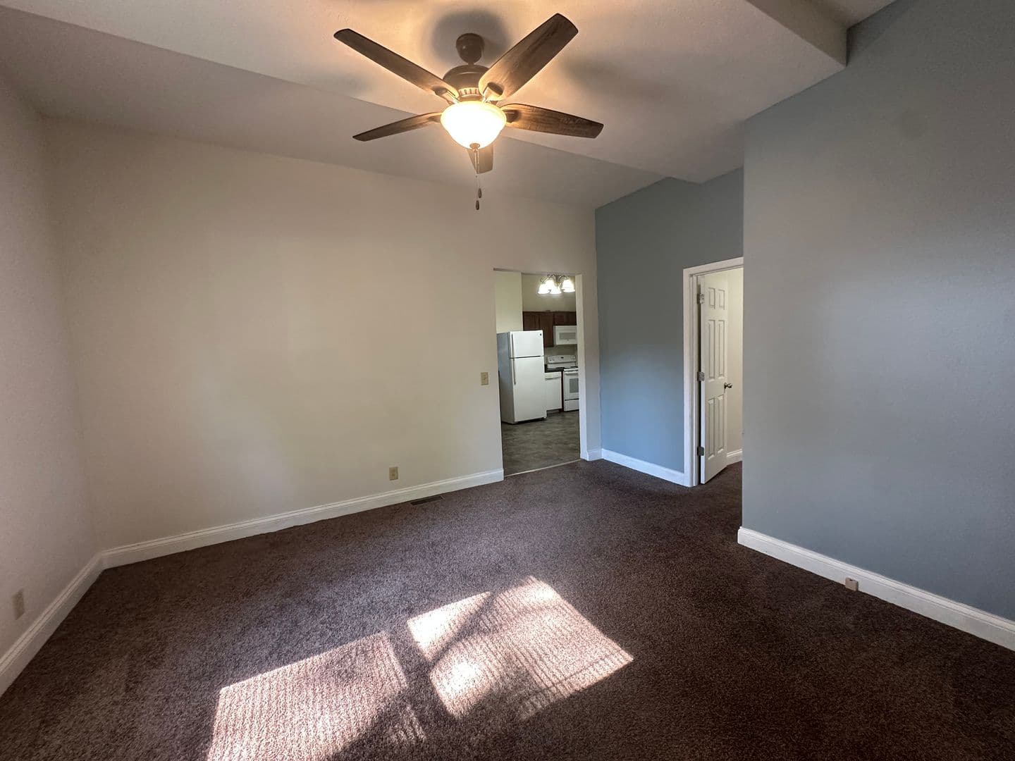 Bloomington House: 1607 N. Roosevelt