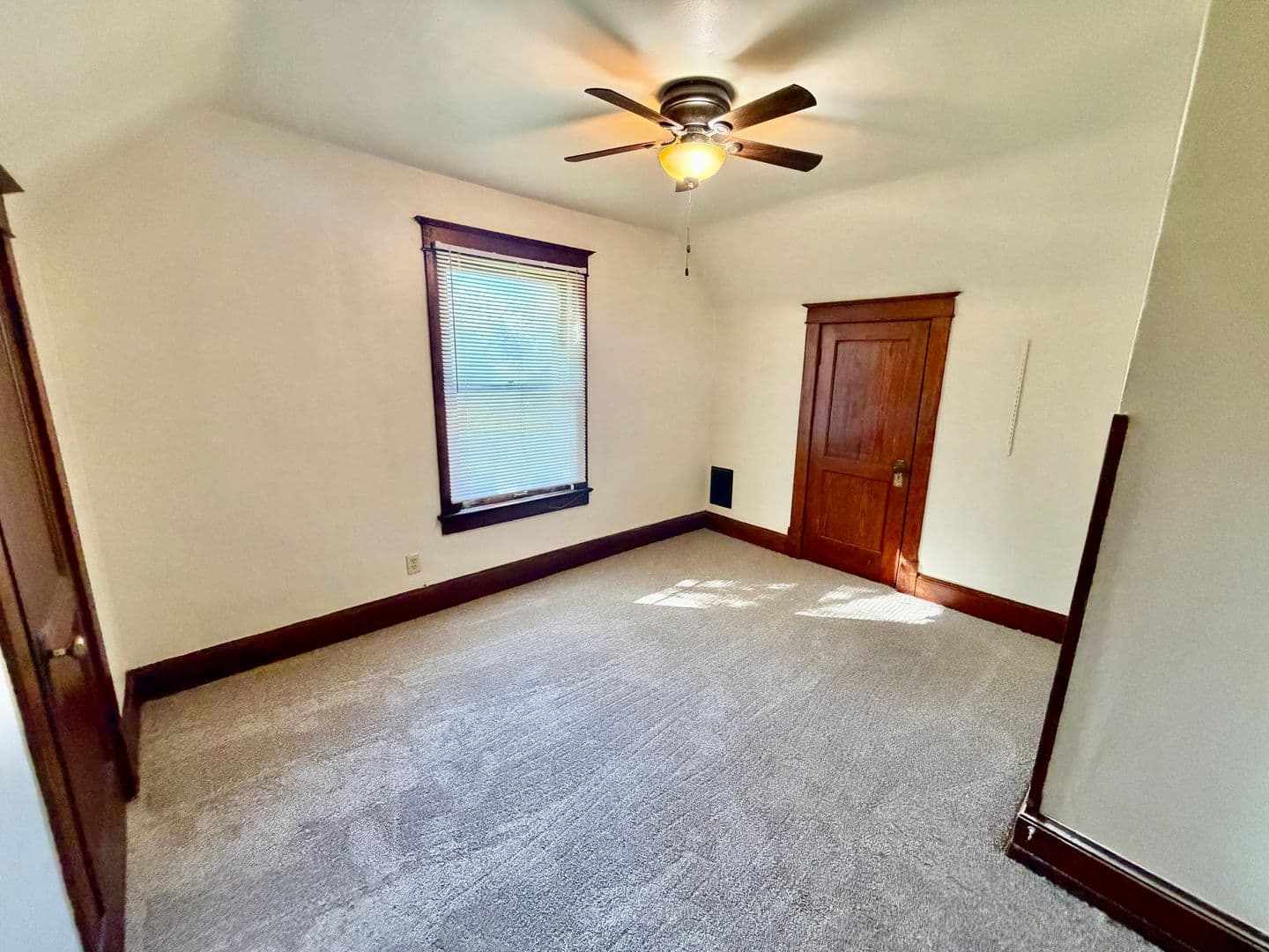 Bloomington House: 309 Beecher