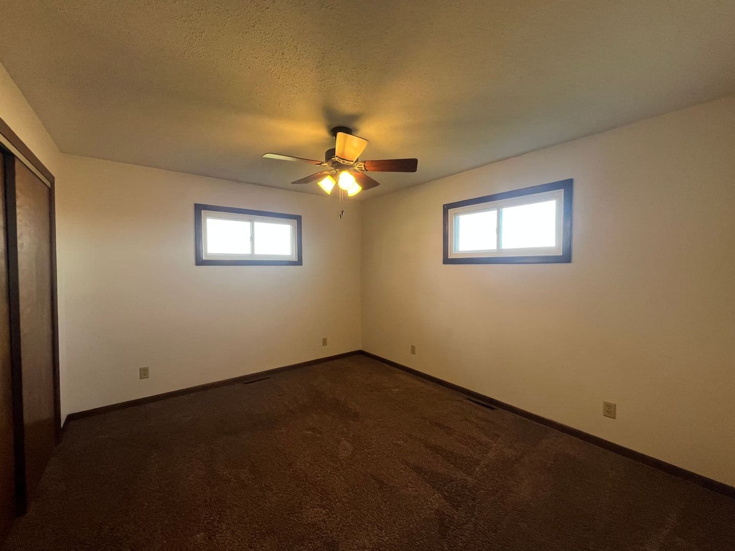 Stonington Apartment: 8 & 9 Wilshire