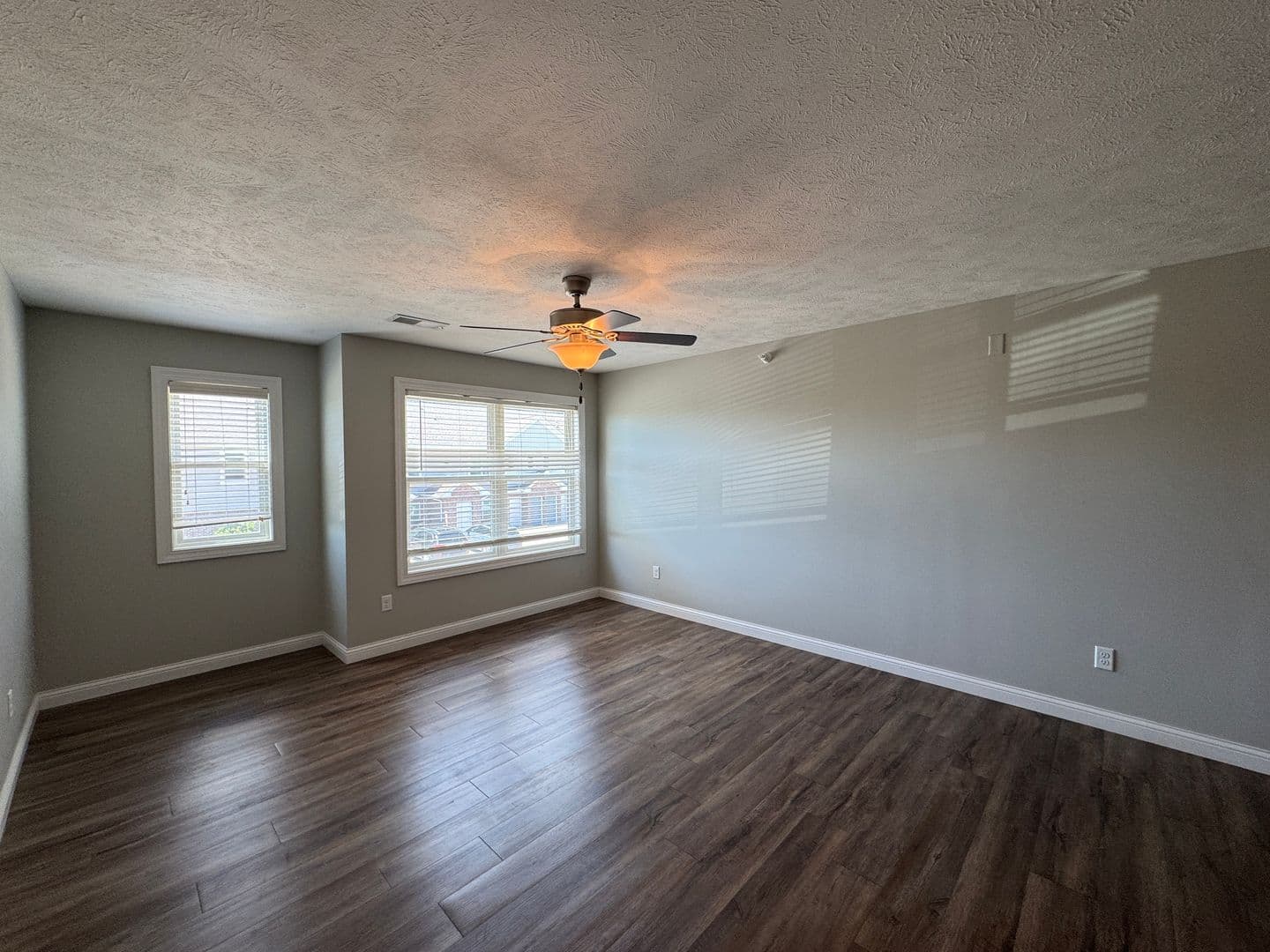 Bloomington Apartment: 1037 Ekstam Drive