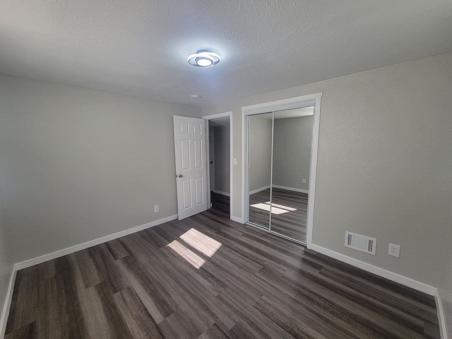 Peoria House: 3007 W Nebraska Avenue