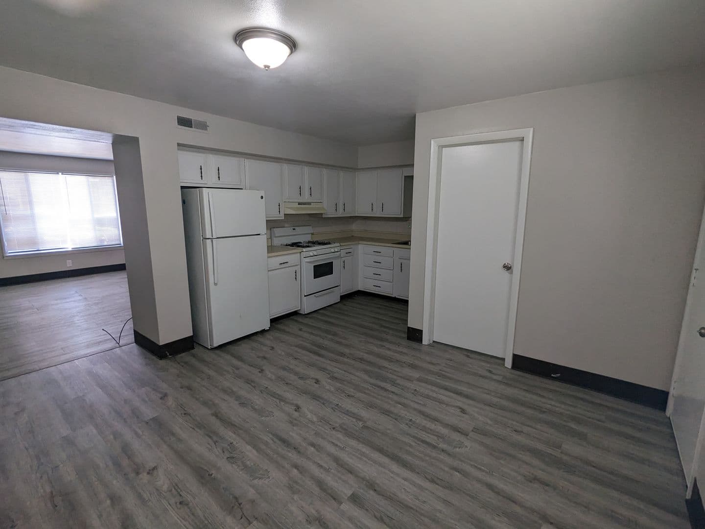 Peoria Apartment: 2100 - 2114 W. Otley Road