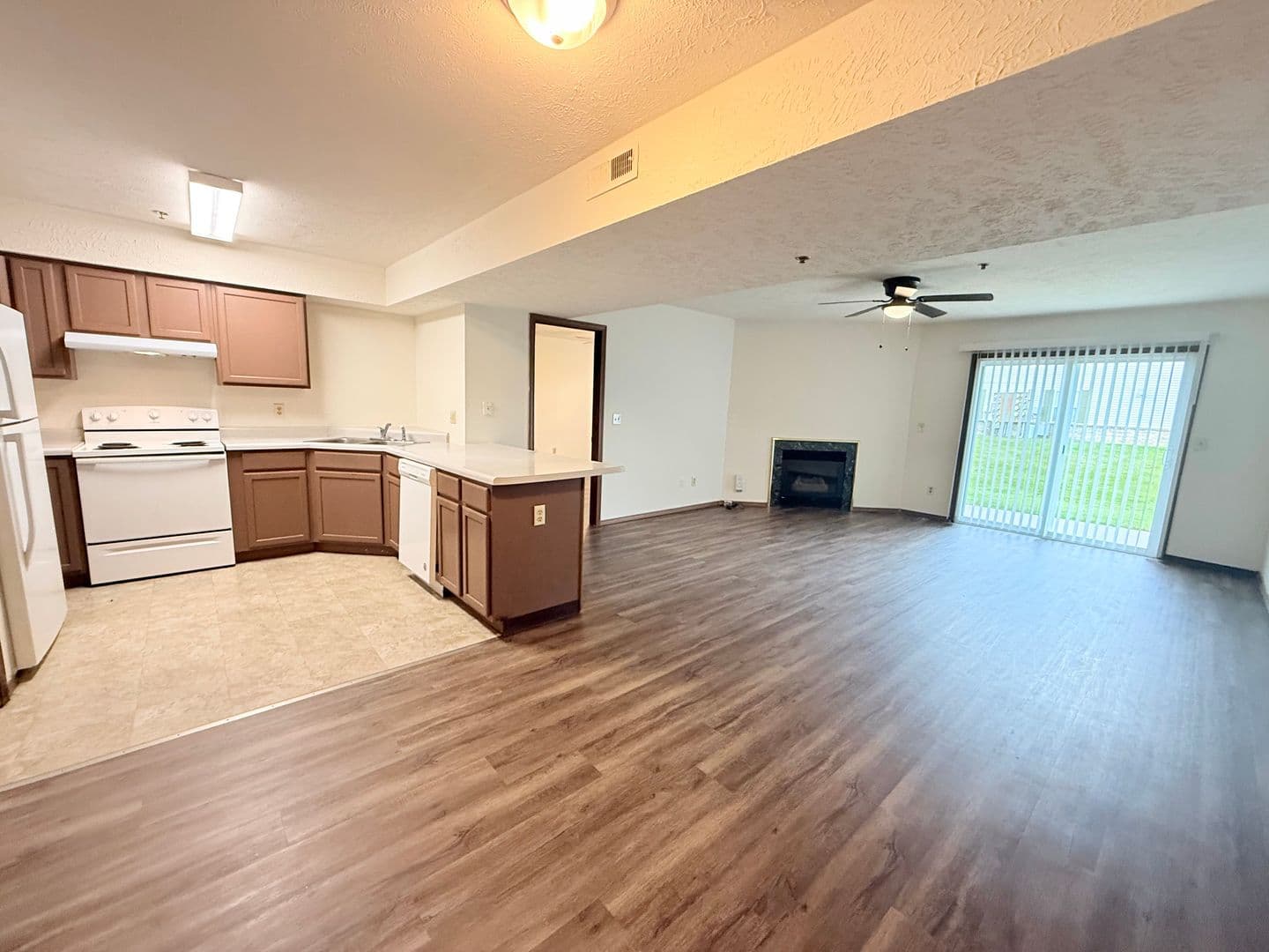 Bloomington Apartment: 2001 S. Morris Ave