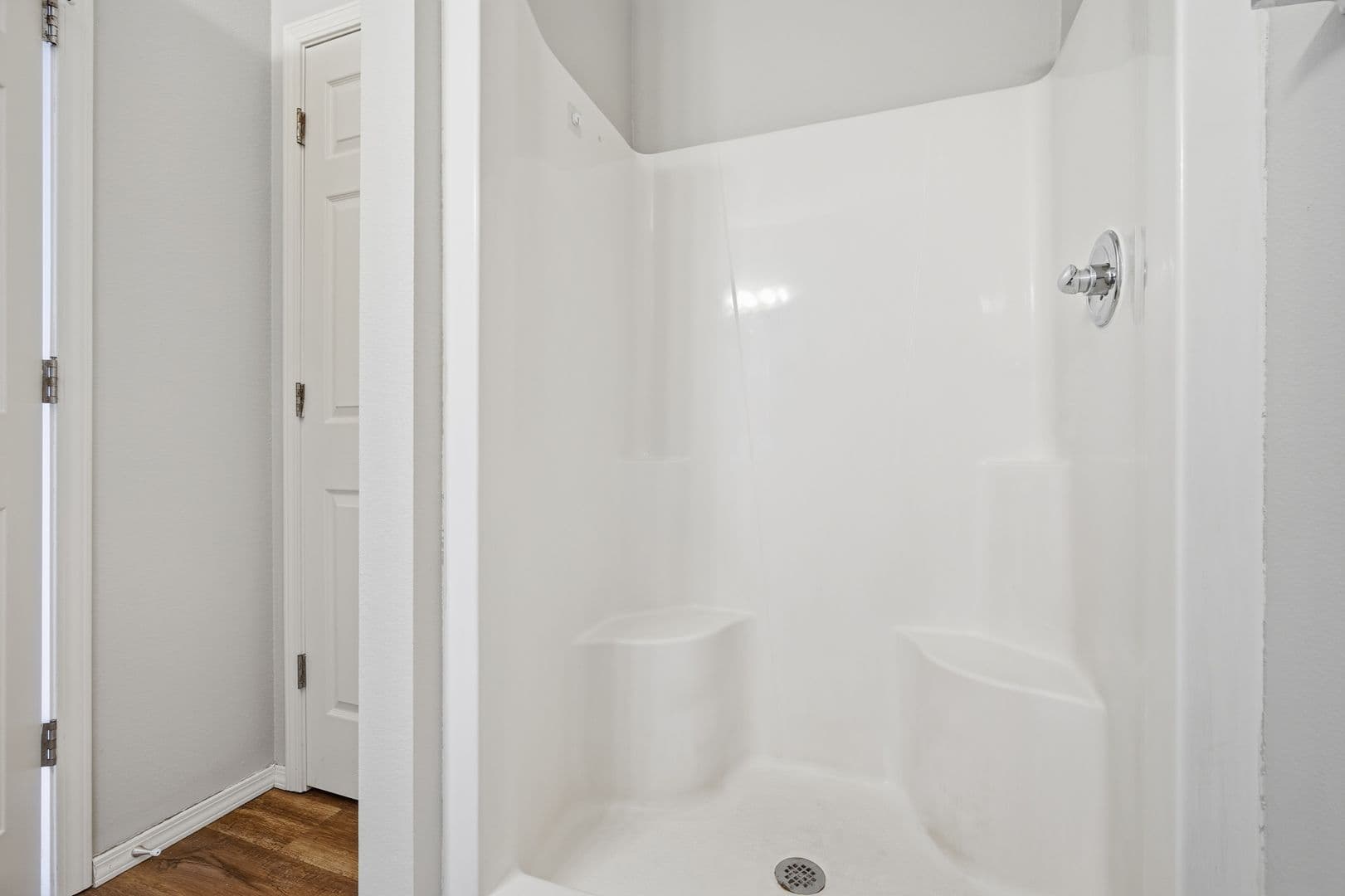 Bloomington Apartment: 20 Revolutionary Square