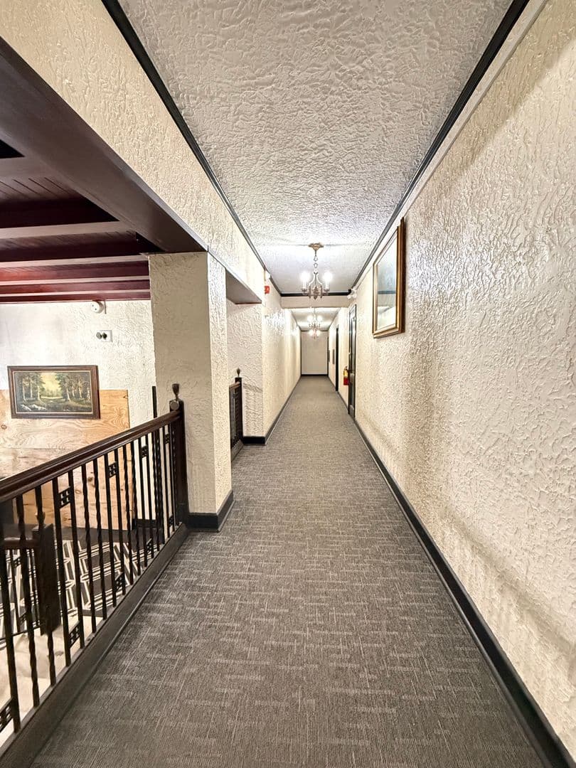Springfield Apartment: 631 S. 4th Street