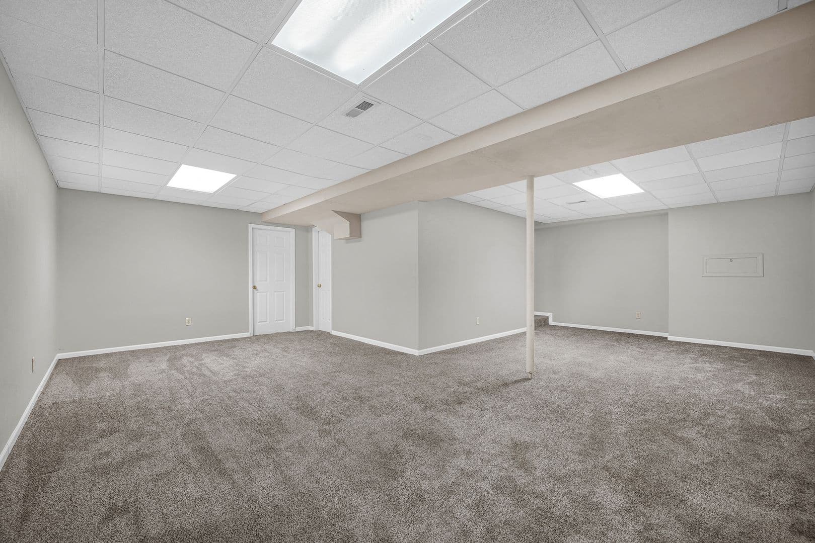 Dunlap House: 11701 N Brians Way