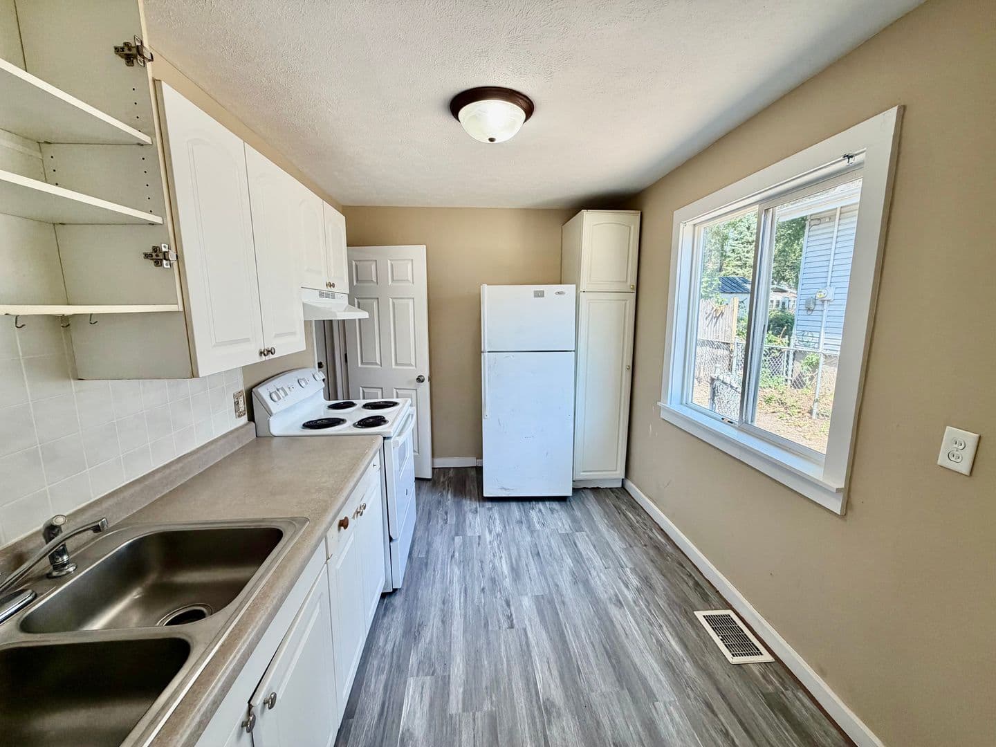 Bloomington House: 814 E. Emerson