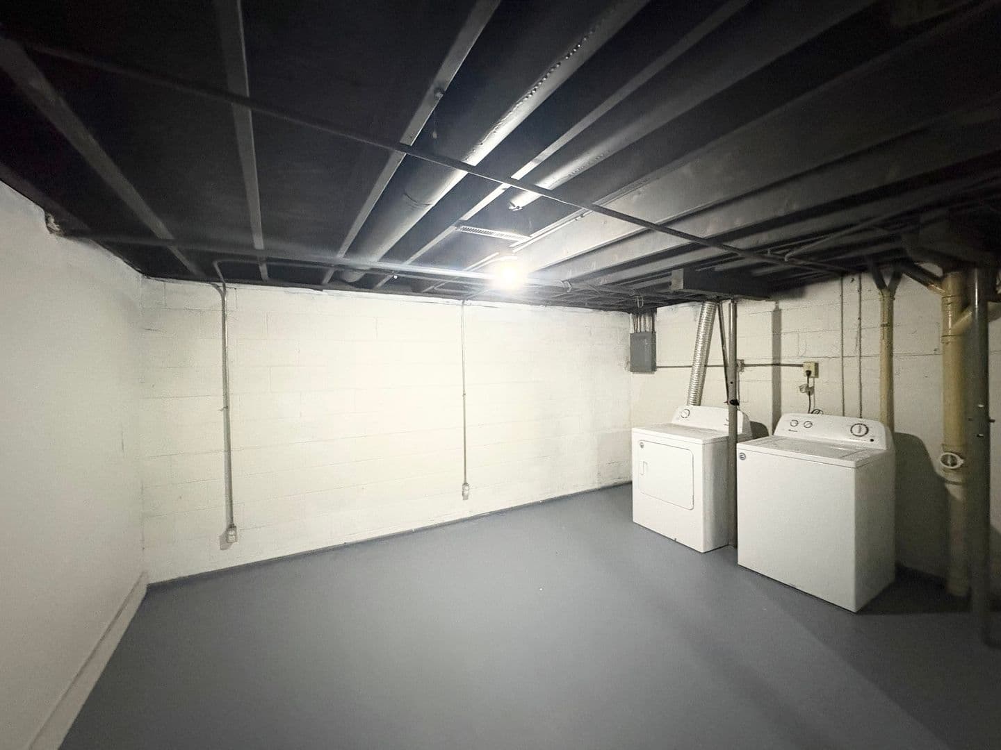 Normal Apartment: 1504 Ensign Dr.