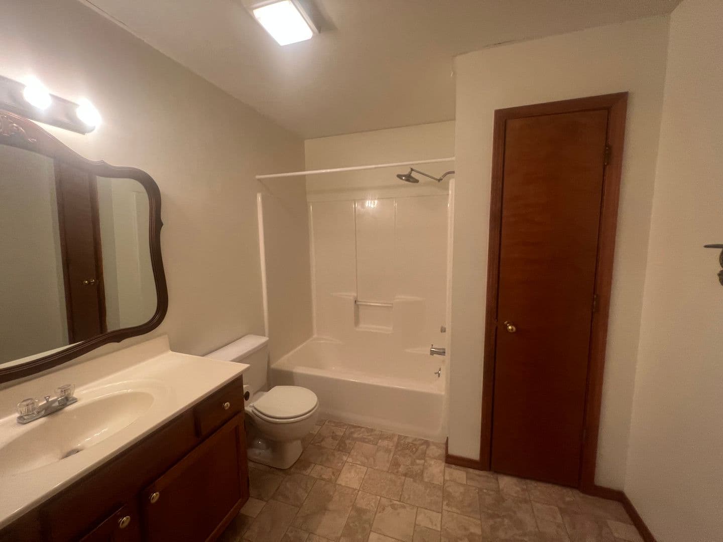 Springfield Apartment: 6327 Brent Dr