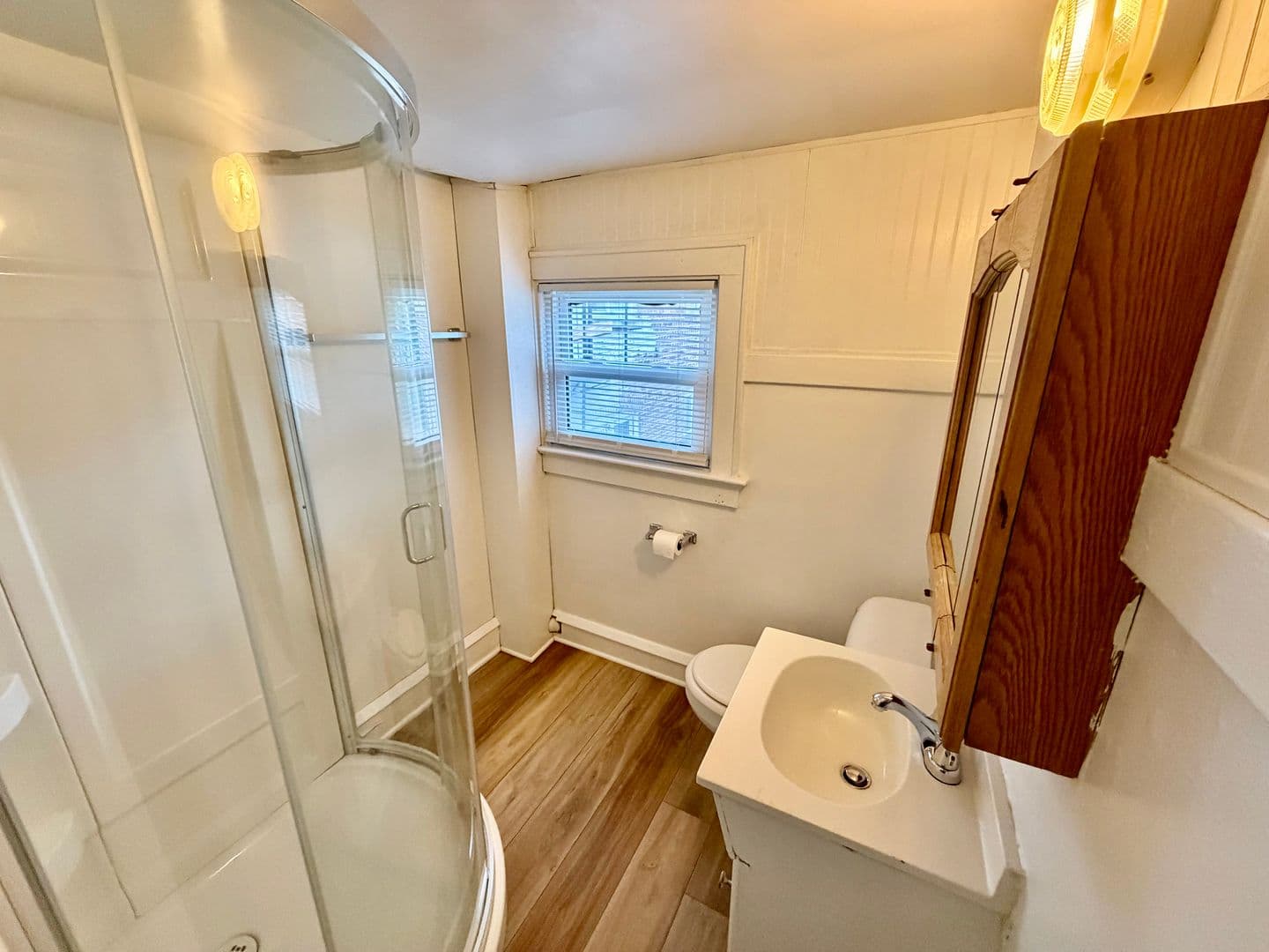 Bloomington Apartment: 608 1/2 E Monroe