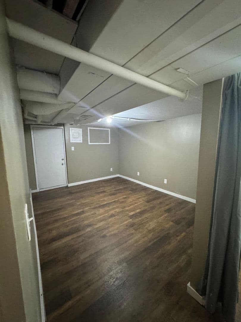 Bloomington Apartment: 521 E. Chestnut