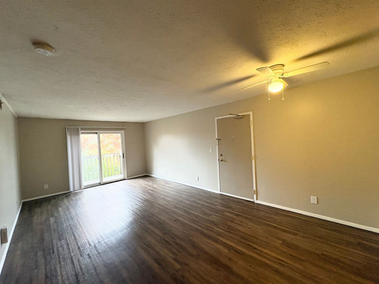 Bloomington Apartment: 8 Ross