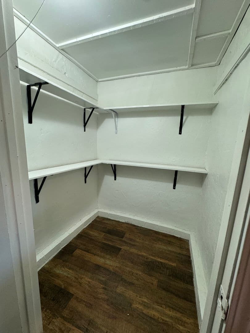 Bloomington Apartment: 521 E. Chestnut