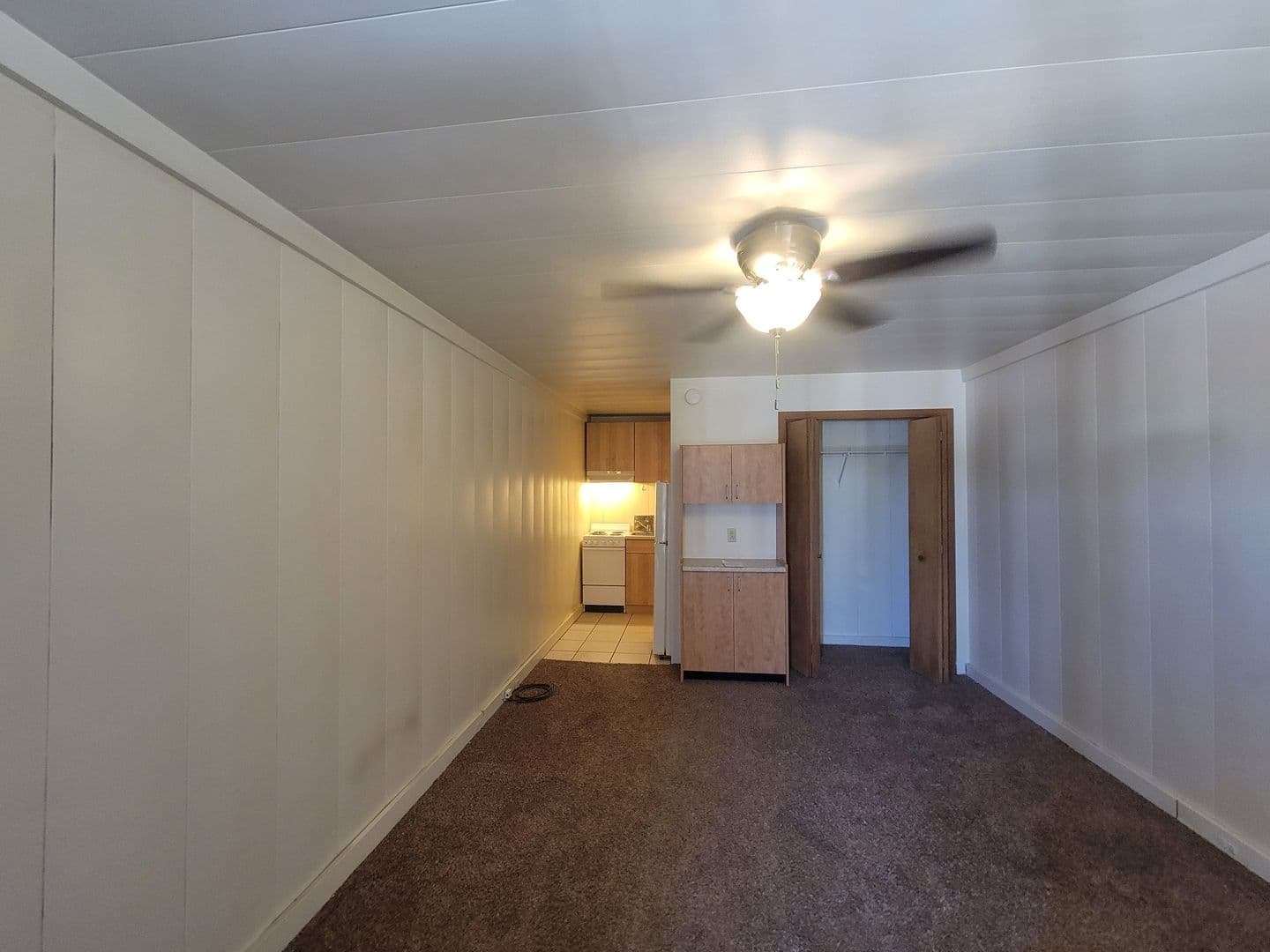 Macomb Apartment: 311 W University St