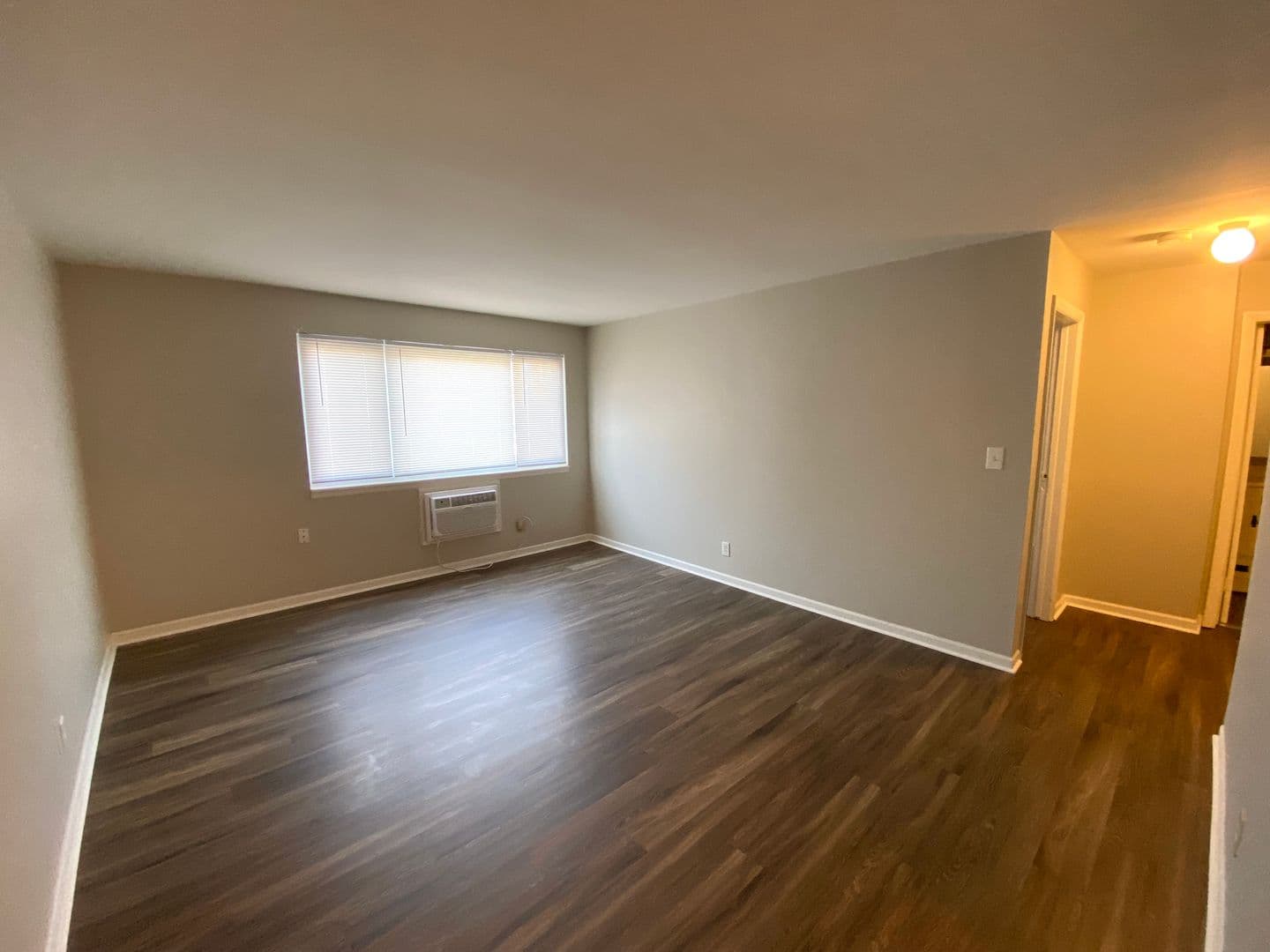 Peoria Apartment: 2317 & 2331 W. Martin Luther King Jr. Drive