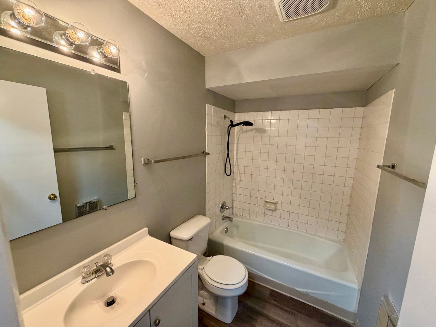 Bloomington Apartment: 716 Arcadia