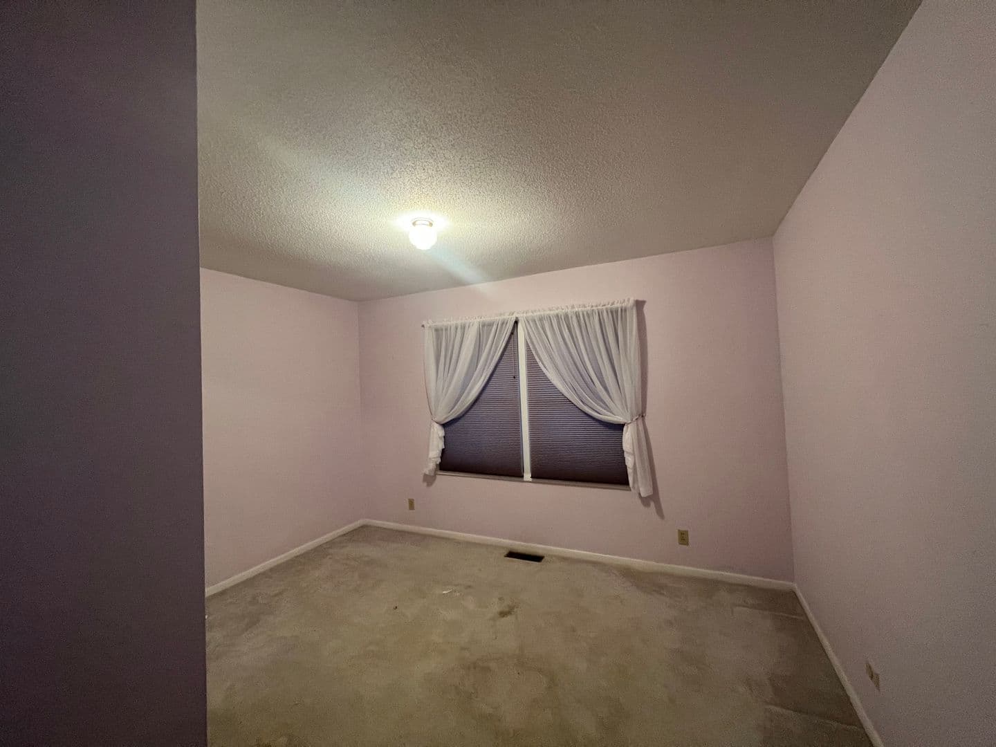 Springfield House: 2405 W Iles Ave