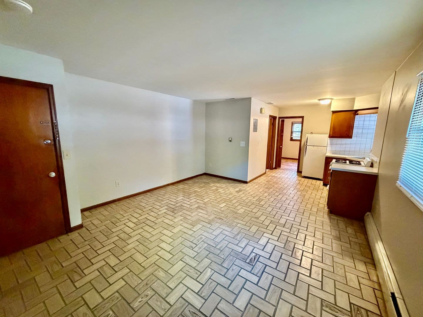Bloomington Apartment: 801 N. McLean
