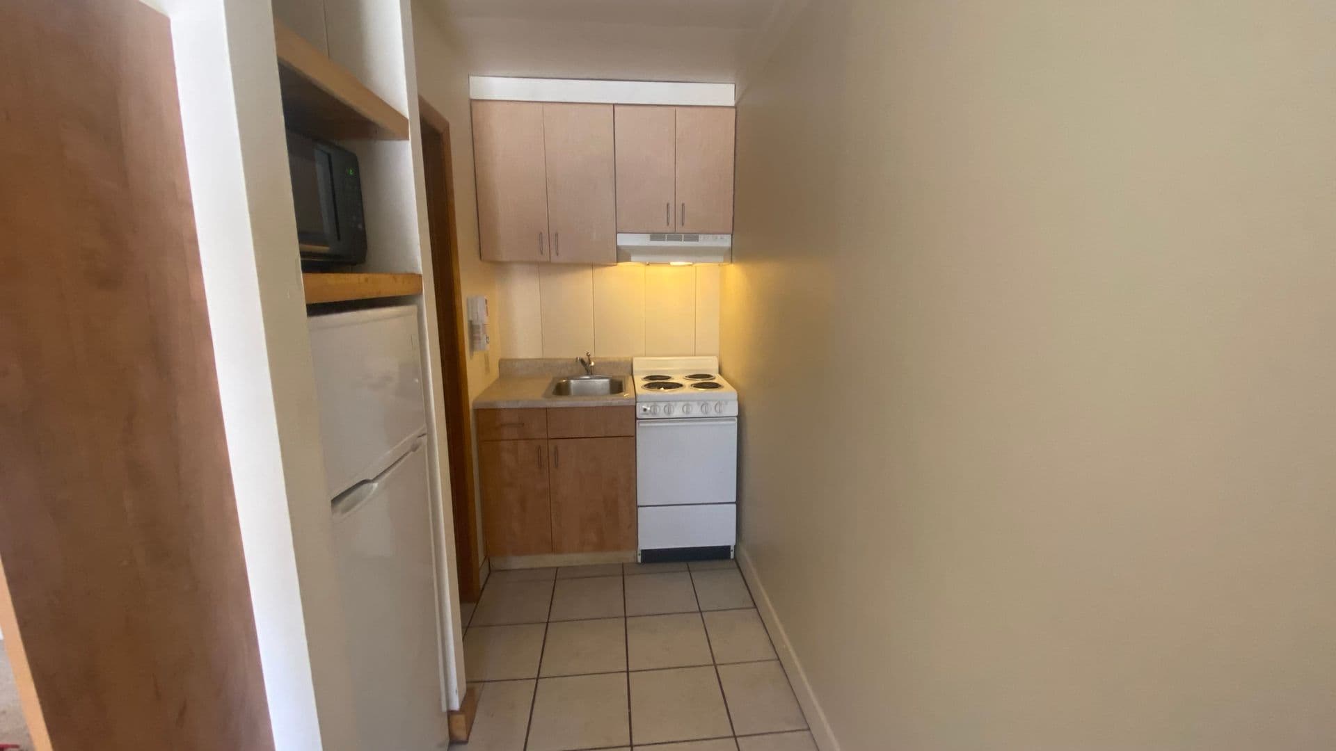 Macomb Apartment: 311 W University St