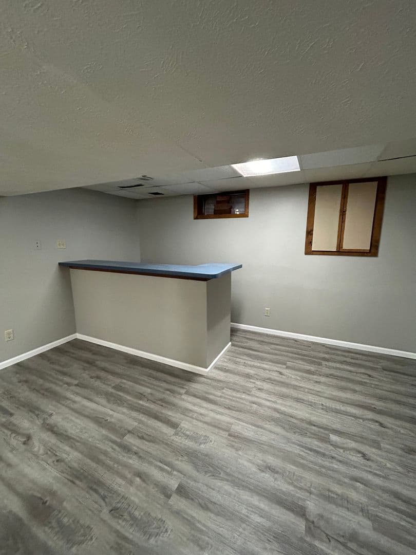 Bloomington House: 30 Chiswick Cir.