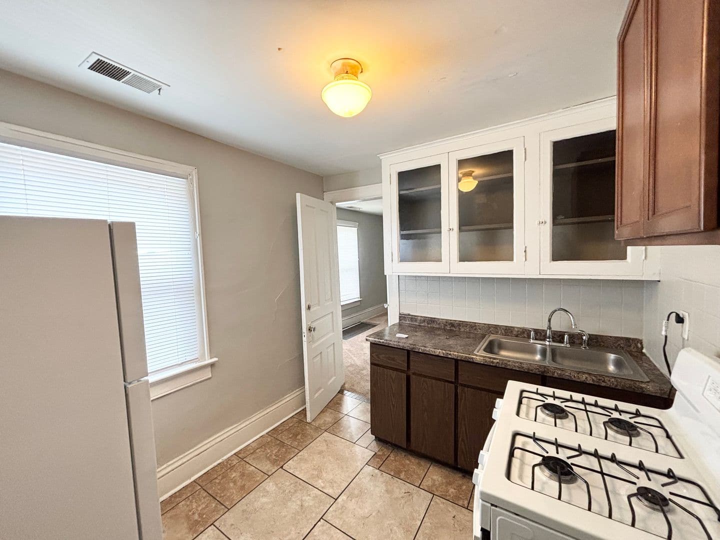 Bloomington Apartment: 704 W. Mulberry