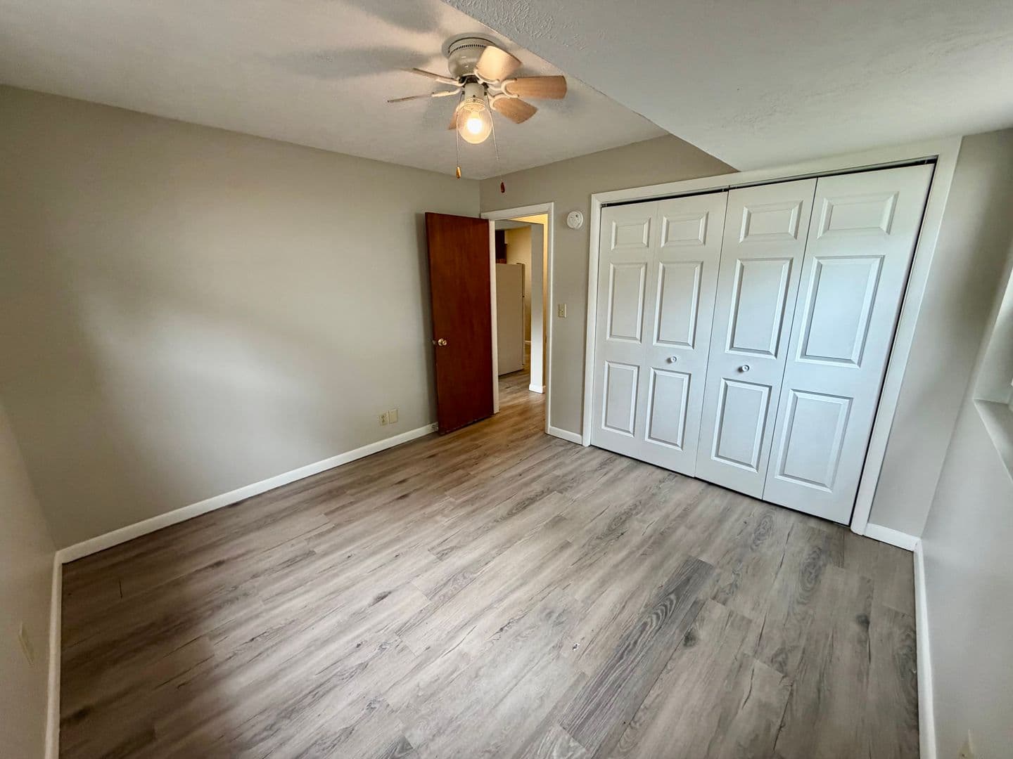 Normal Apartment: 200 S Grove St