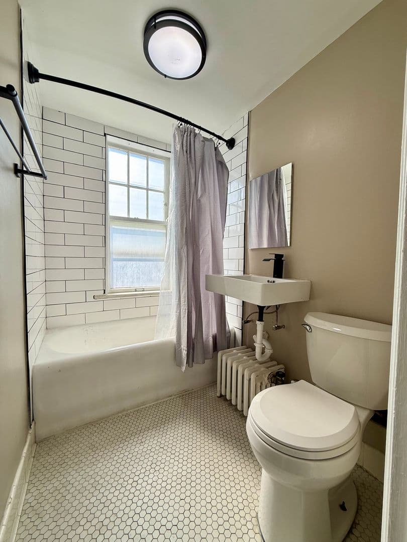 Springfield Apartment: 631 S. 4th Street