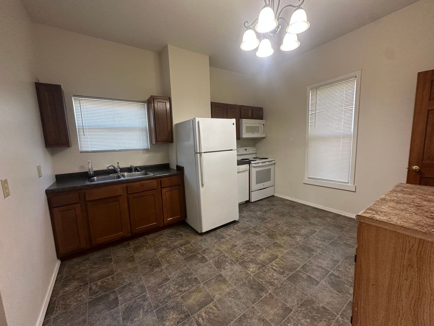 Bloomington House: 1607 N. Roosevelt