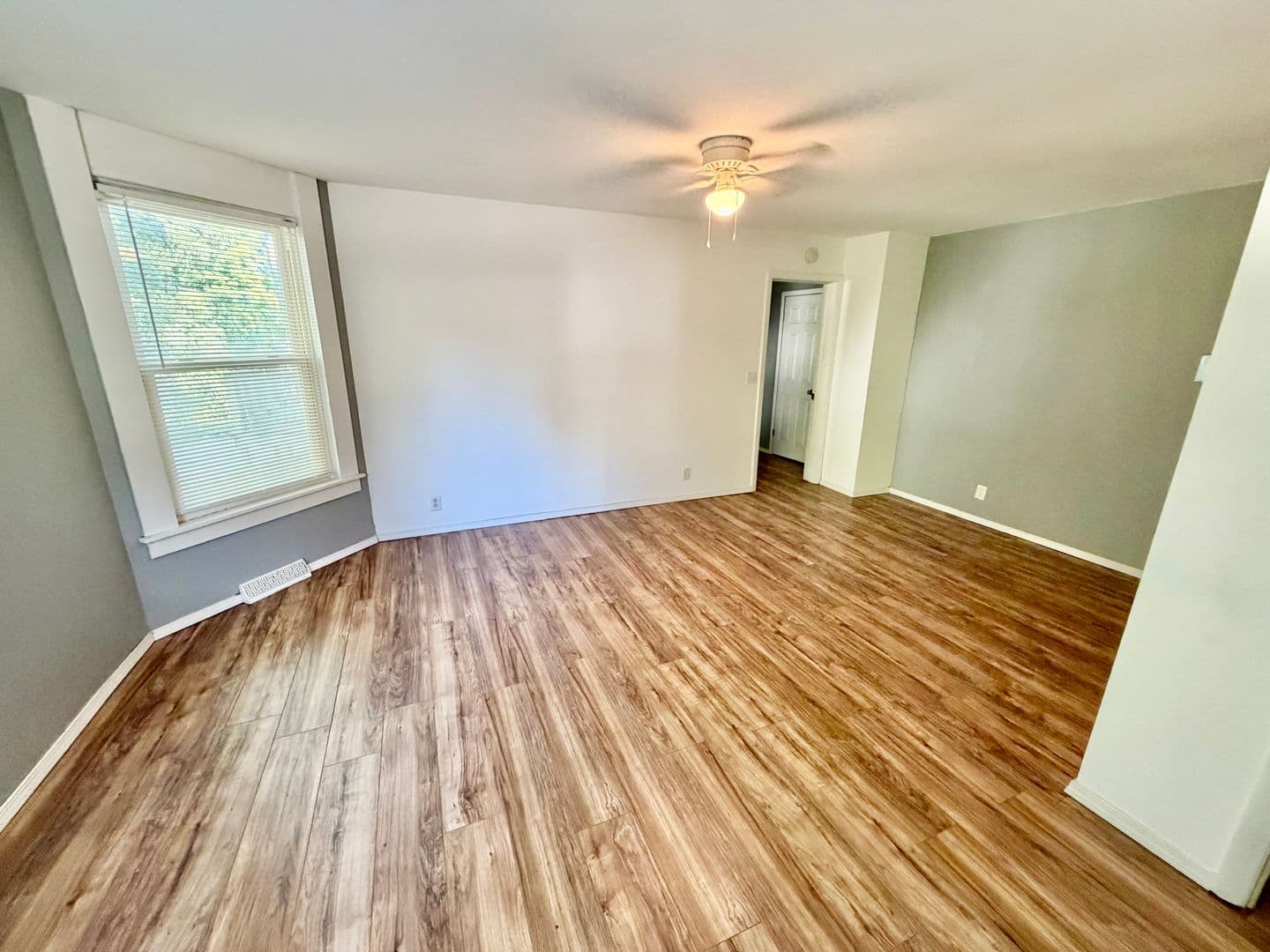 Bloomington Apartment: 514 E. Douglas Street